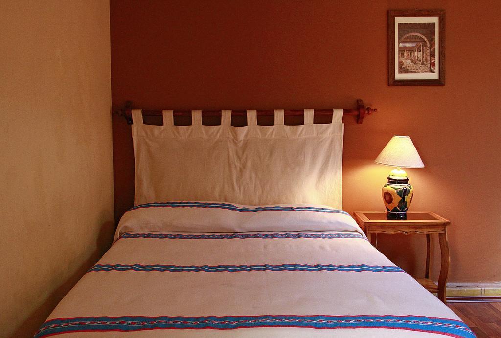Hostal Casa Castillo Morelia Dış mekan fotoğraf