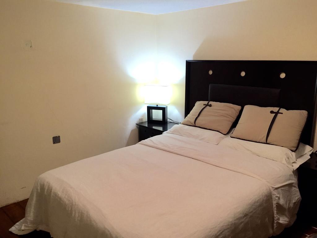 Hostal Casa Castillo Morelia Oda fotoğraf